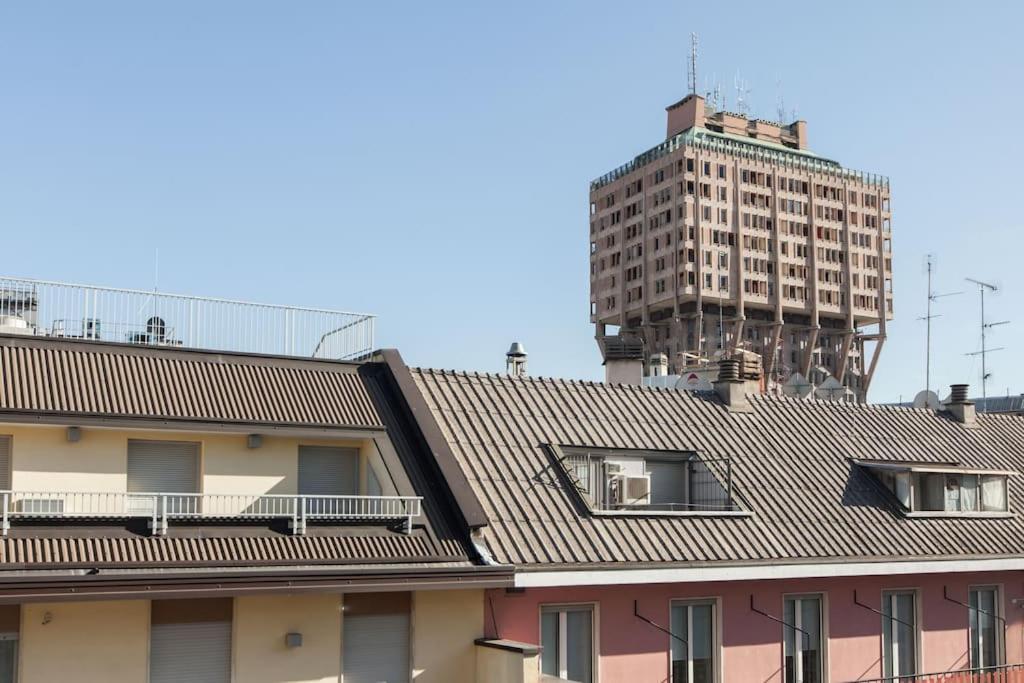 Studio Duomo Square Apartment Milan